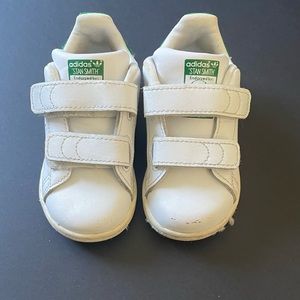 Adidas Stan smith toddler size 6.